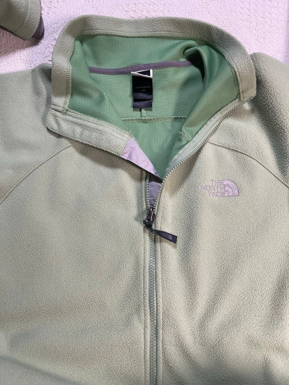 The North Face Women’s Large Full Zip Fleece Jacket – Sage Green